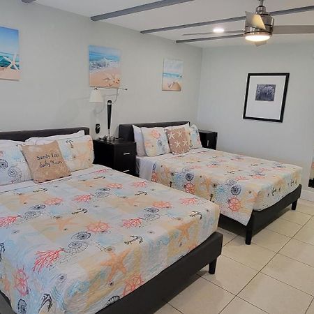Bay View, Studio206, Beach Steps Away! Pool+Wifi 러스킨 외부 사진