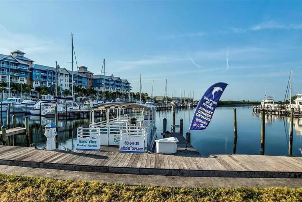 Bay View, Studio206, Beach Steps Away! Pool+Wifi 러스킨 외부 사진